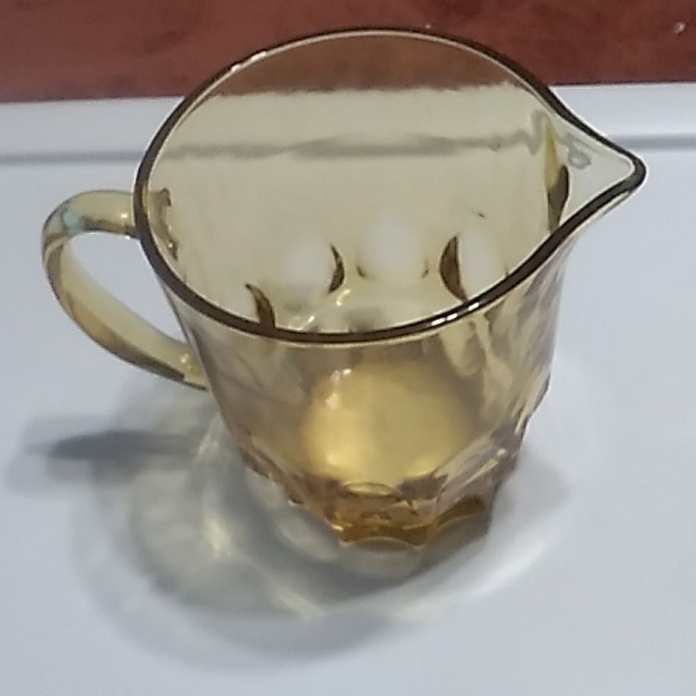Yellow  Glass Pitcher - Picture 4 of 5
